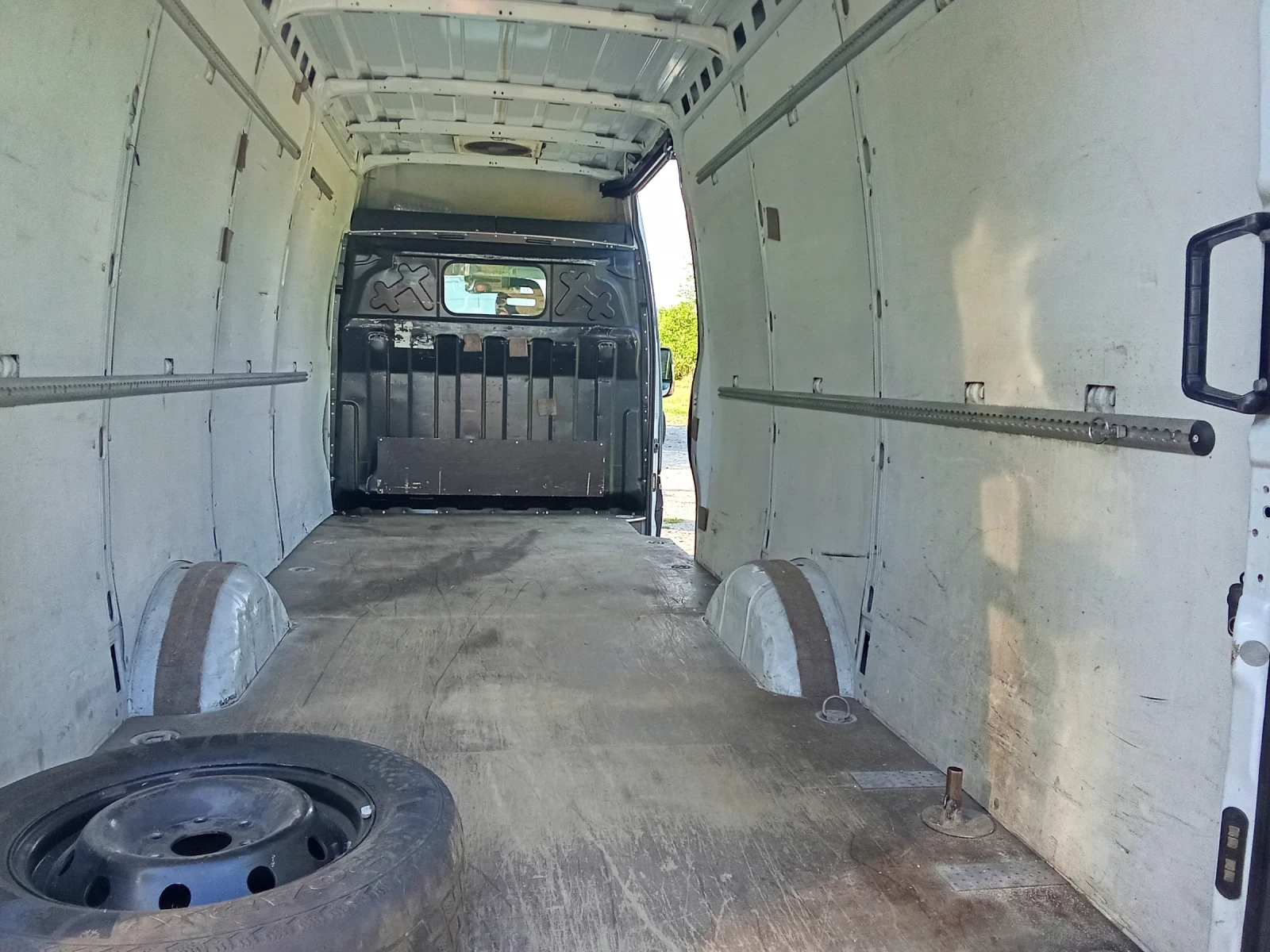Iveco 35s16 Товарен , снимка 11 - Бусове и автобуси - 54989886