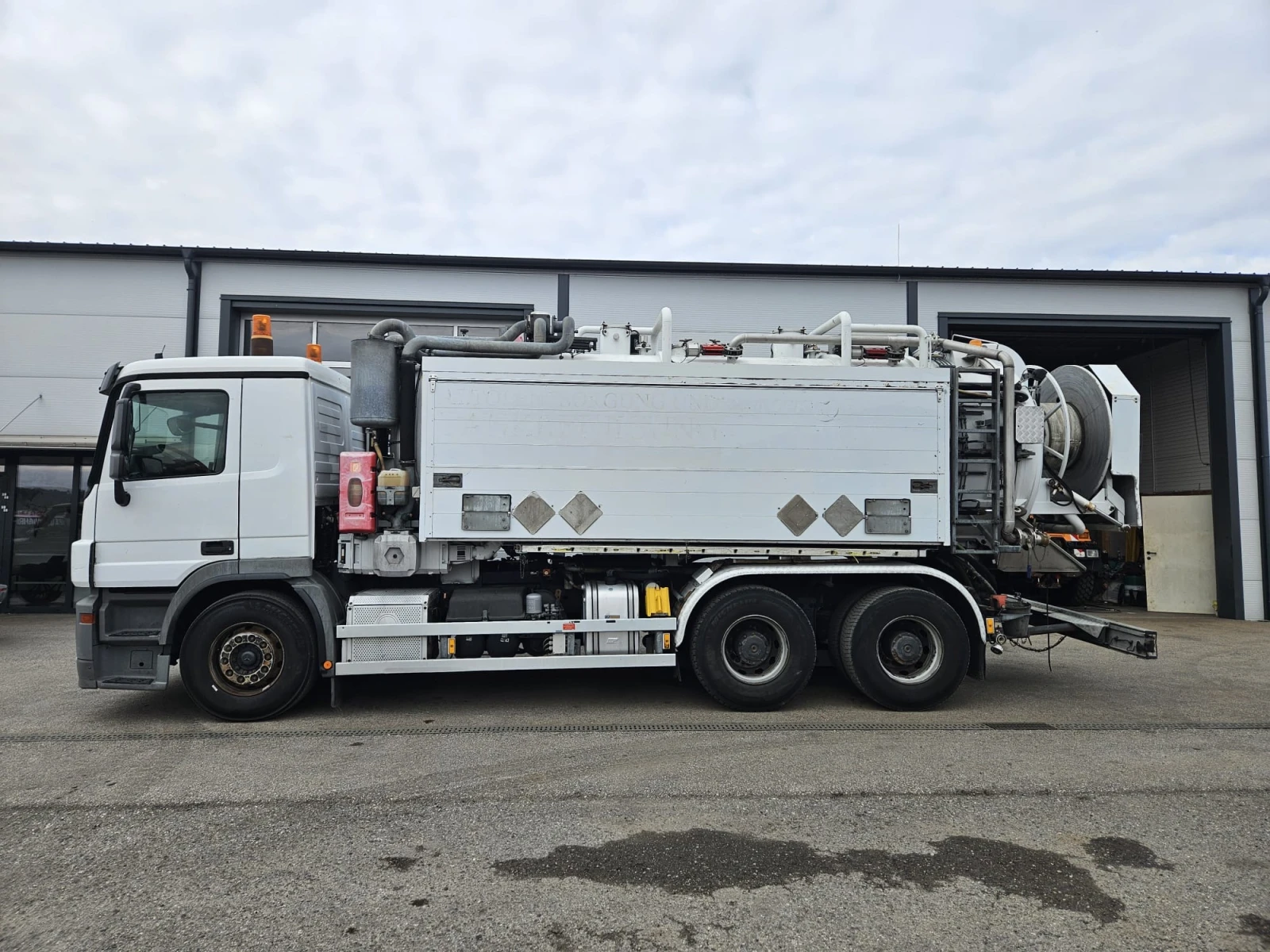 Mercedes-Benz Actros ВОМА, 6х4, 3-Камери, Нов внос, ,  - изображение 2