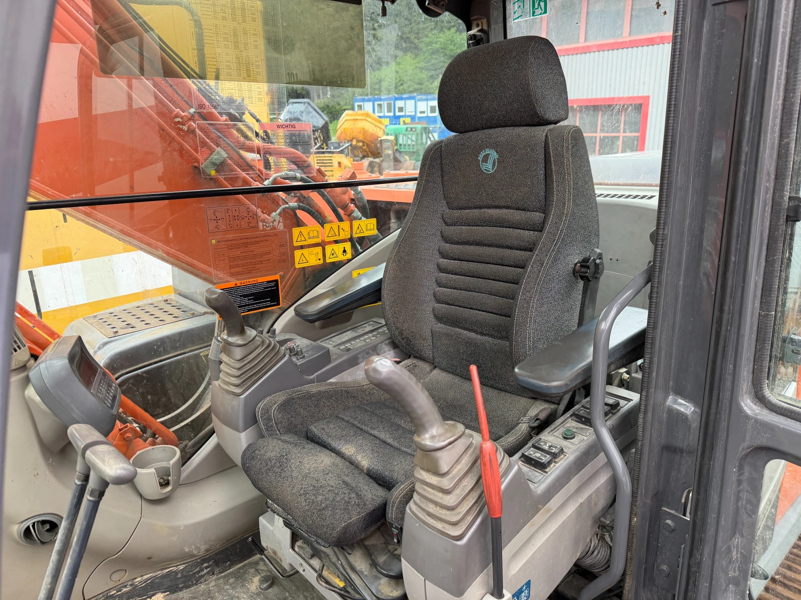 ����� Hitachi ZX210LC-3, ��� ����, , ,  | Mobile.bg � ����������� 17