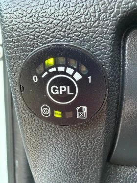 Renault Clio 1.2B/GPL NAVI, снимка 16