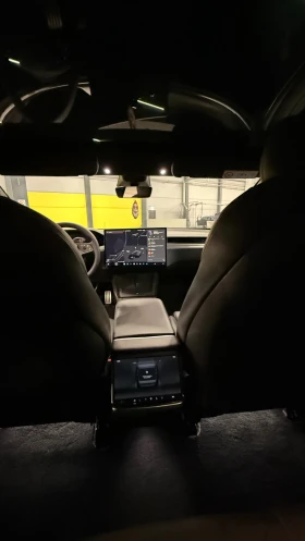 Tesla Model S PLAID - 85000 € / 166245.55 лв. - 39142868 7