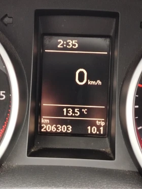 VW Golf - 6200 € / 12126.15 лв. - 90969847 3