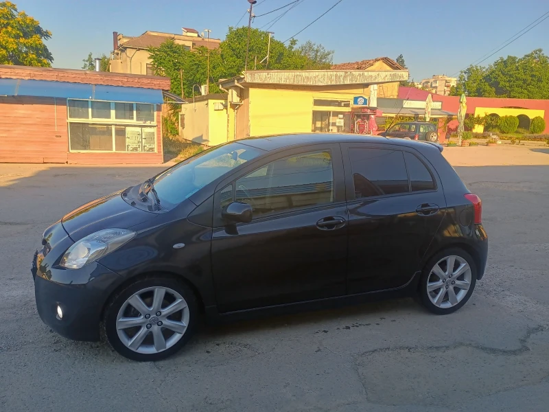 Toyota Yaris TS, снимка 5 - Автомобили и джипове - 47147362