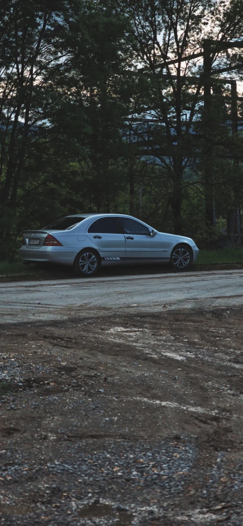 Mercedes-Benz C 220, снимка 2 - Автомобили и джипове - 47480872