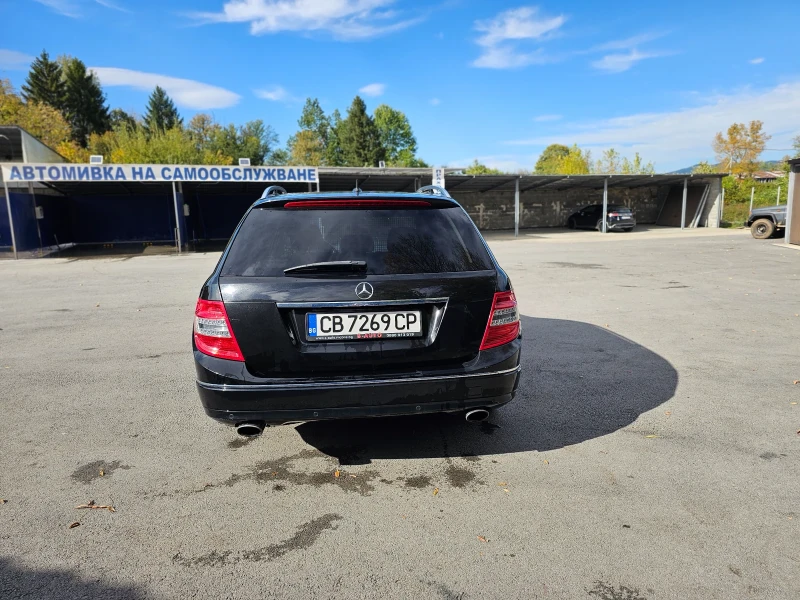 Mercedes-Benz C 320, снимка 2 - Автомобили и джипове - 47538175