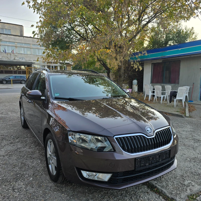 Skoda Octavia 1.6TDI AVTOMAT PODGREV TOP, снимка 14 - Автомобили и джипове - 47637002