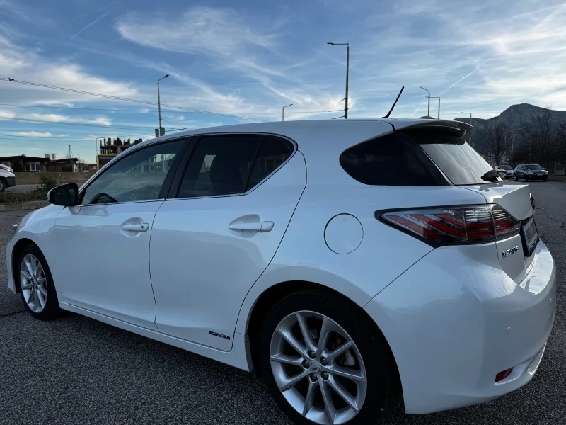 Lexus CT 200h 1.8HYBRID, снимка 3 - Автомобили и джипове - 48401724