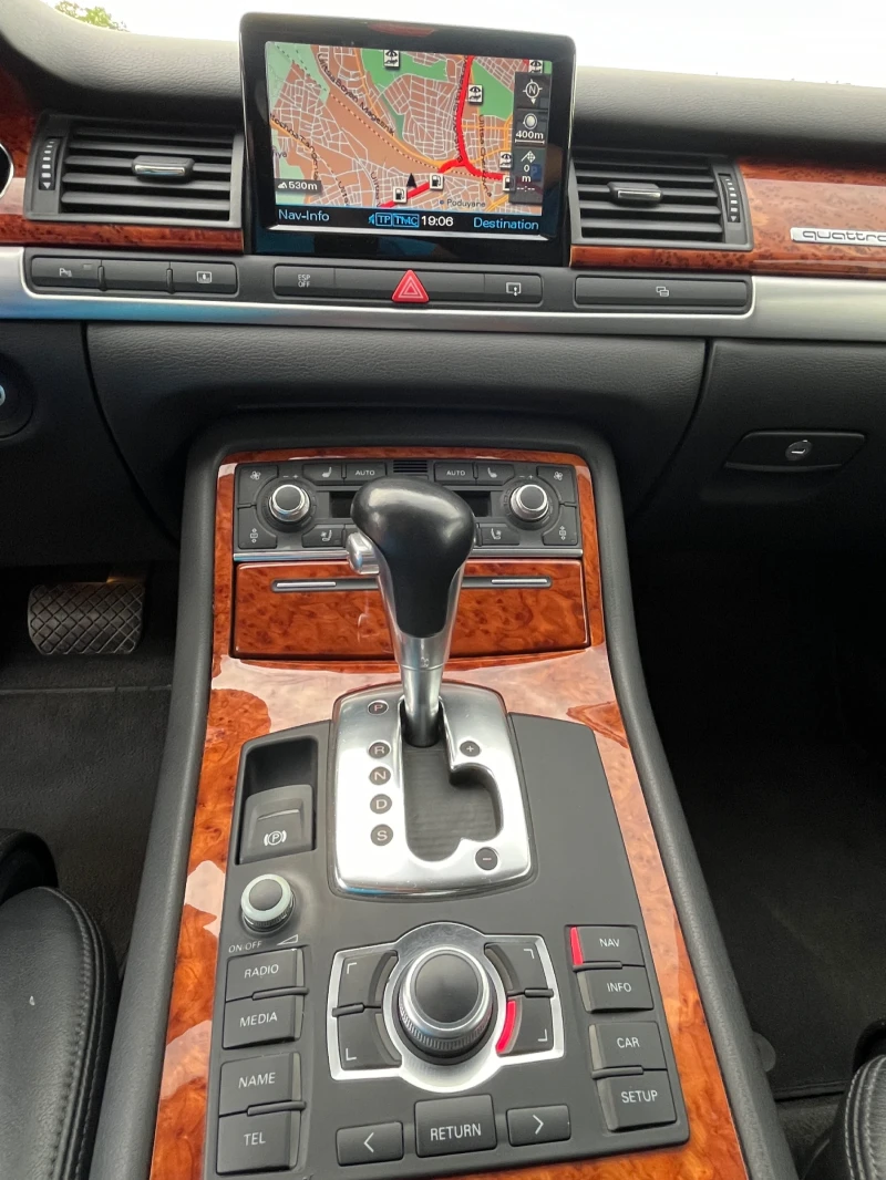 Audi A8 Face Lift 4.2 326HP, снимка 13 - Автомобили и джипове - 48760981