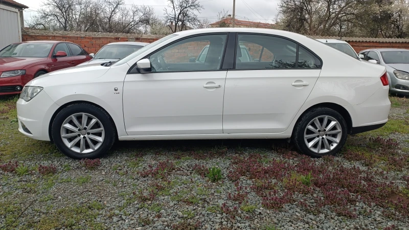 Seat Toledo 1.6 TDI 105 к.с!! euro 5b, снимка 4 - Автомобили и джипове - 49696150