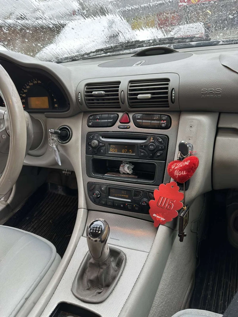 Mercedes-Benz C 230 1800 кубика , снимка 10 - Автомобили и джипове - 52275784