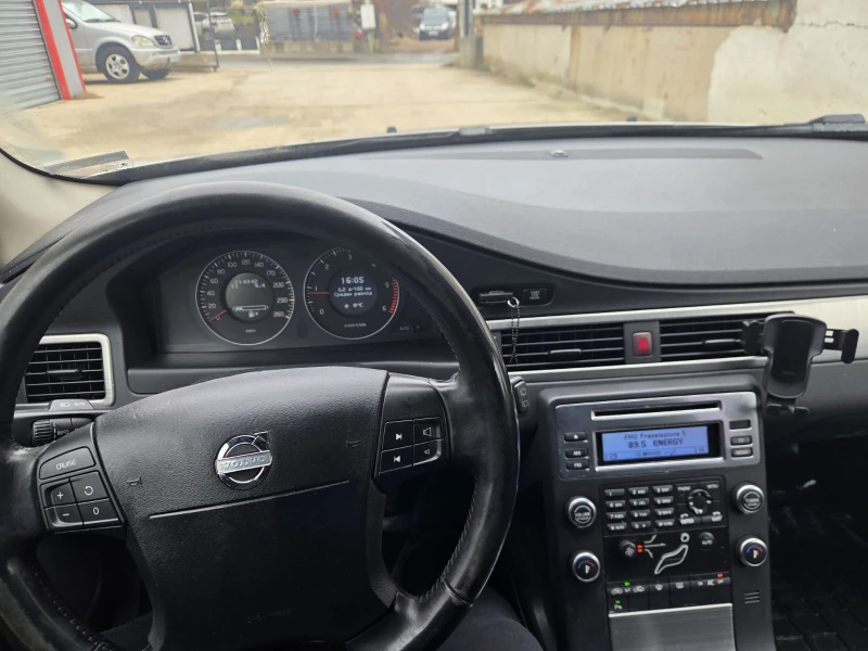 Volvo V70 2, 0d* обслужена* , снимка 15 - Автомобили и джипове - 53181823