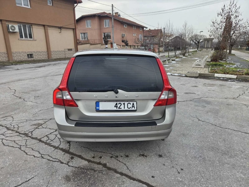 Volvo V70 2, 0d* обслужена* , снимка 6 - Автомобили и джипове - 53181823
