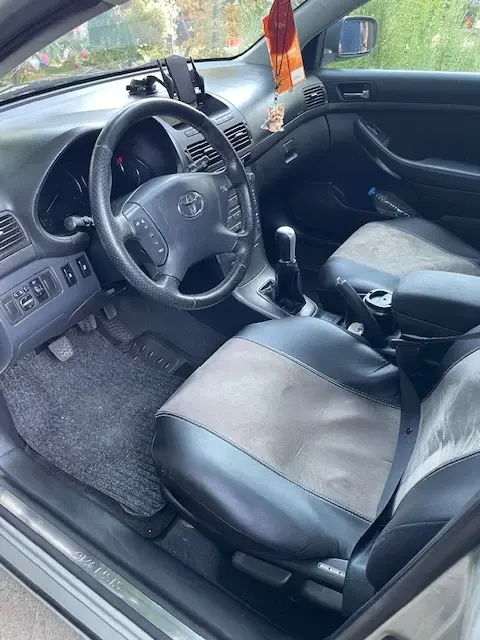 Toyota Avensis D4D - изображение 8