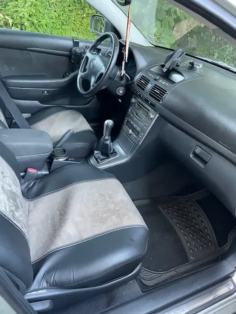 Toyota Avensis D4D - изображение 9