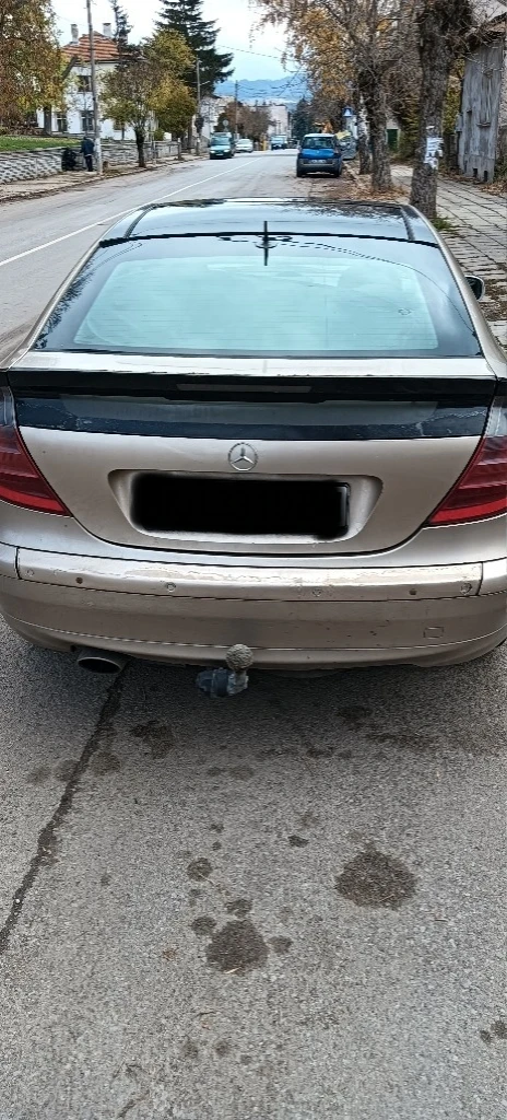 Mercedes-Benz C 230, снимка 2 - Автомобили и джипове - 52275784