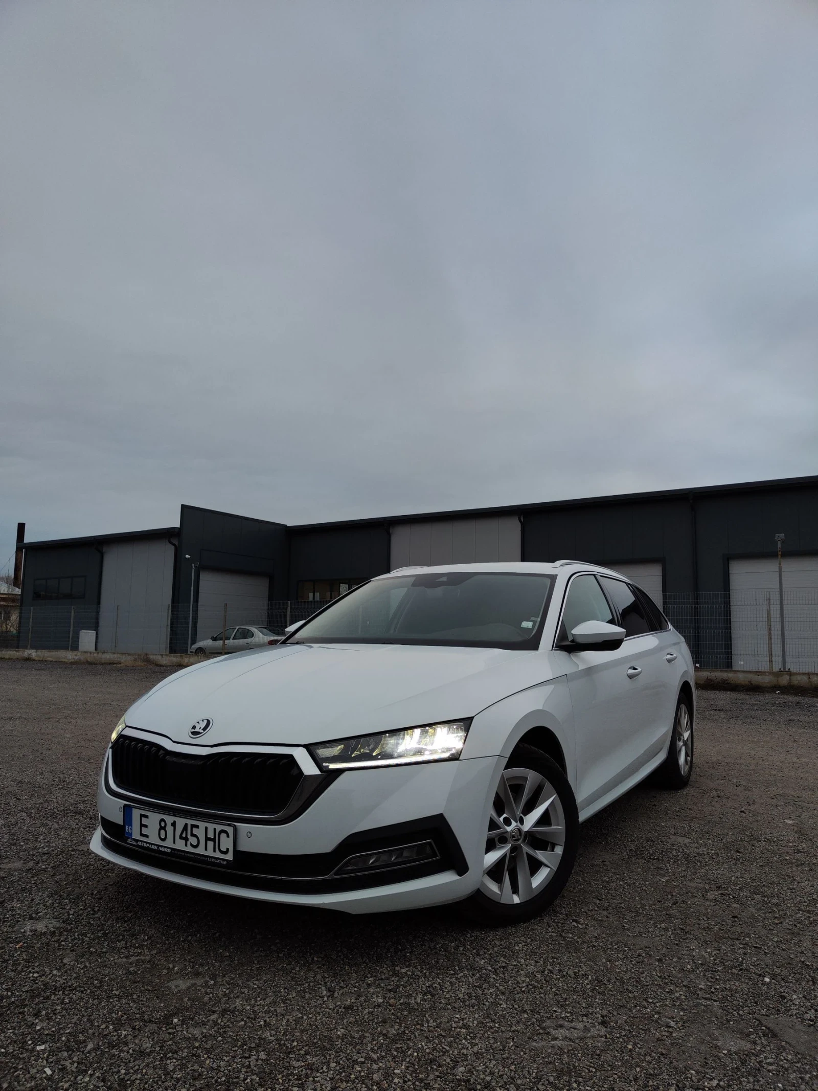 Skoda Octavia, снимка 1