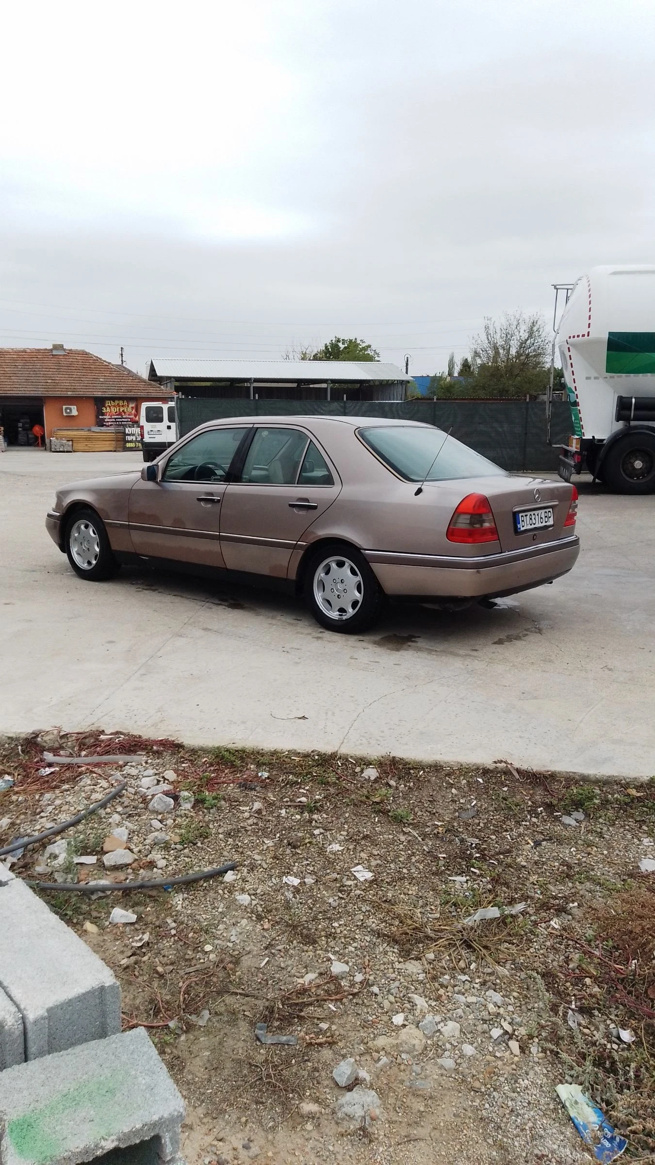 Mercedes-Benz C 180 1.8 - изображение 6