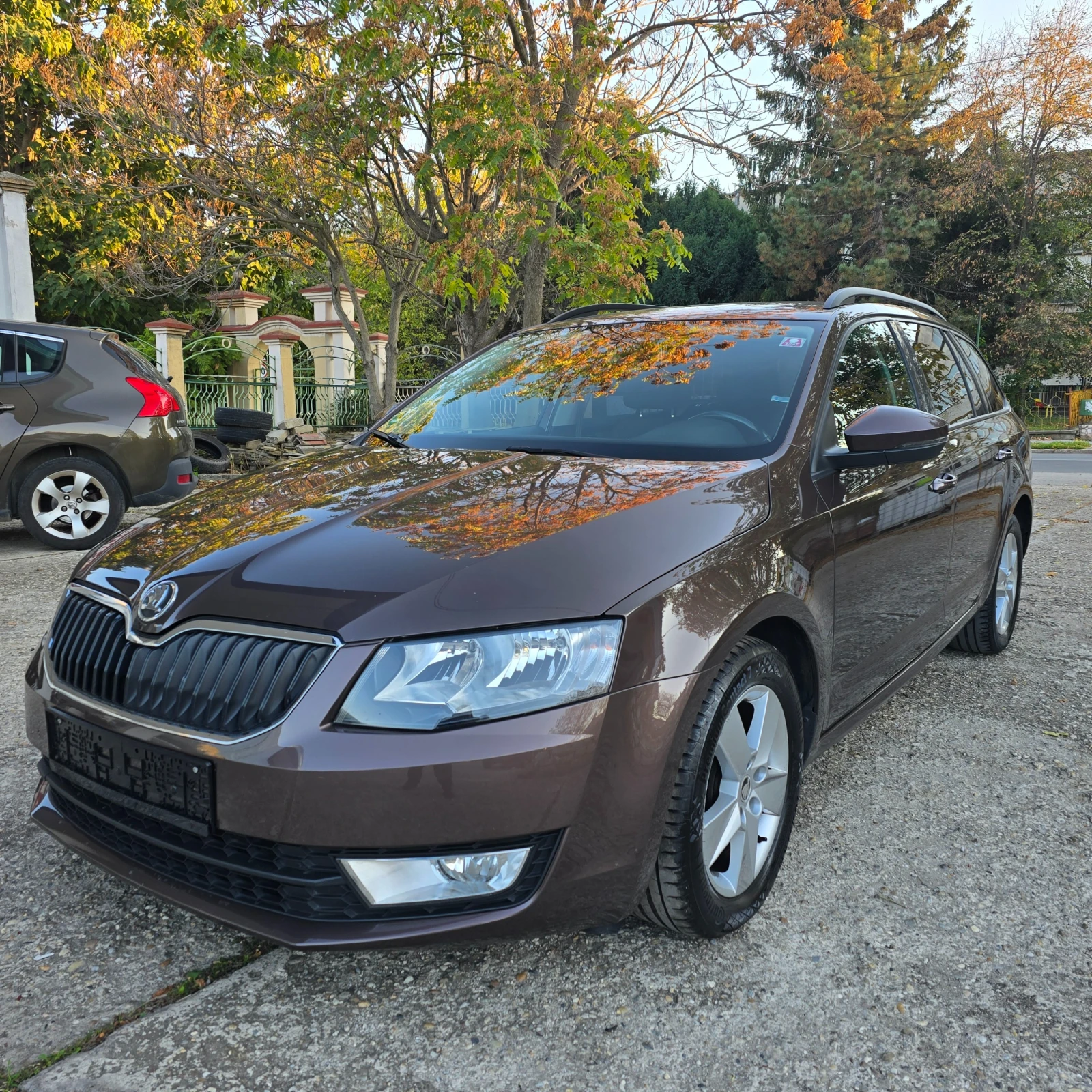 Skoda Octavia 1.6TDI AVTOMAT PODGREV TOP - изображение 10