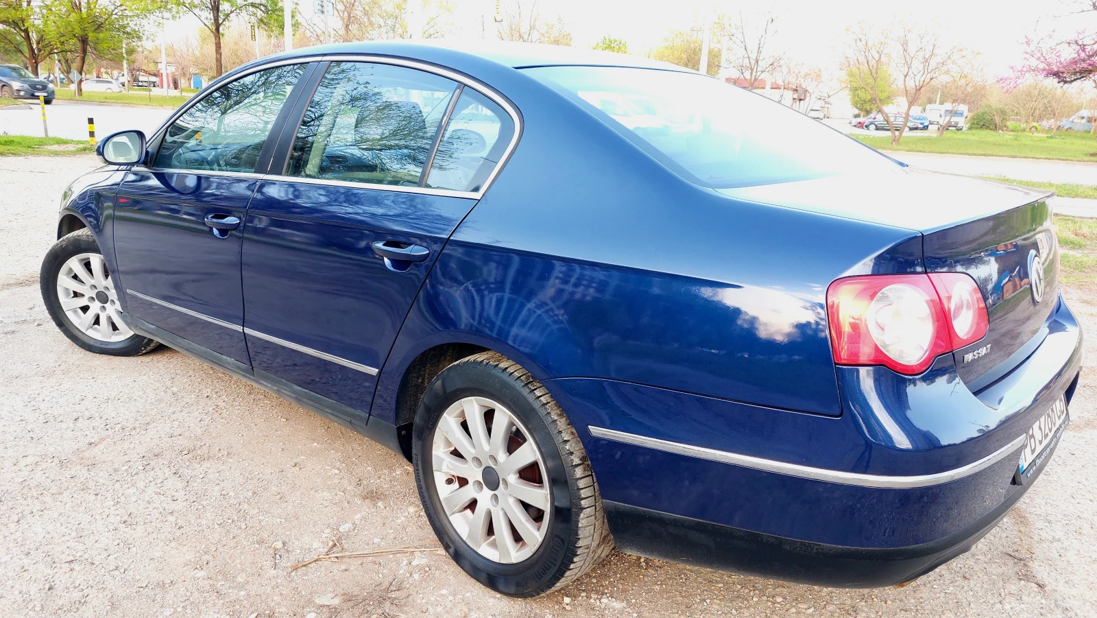 VW Passat 2.0 TDI 8клапана 6скорости - изображение 6