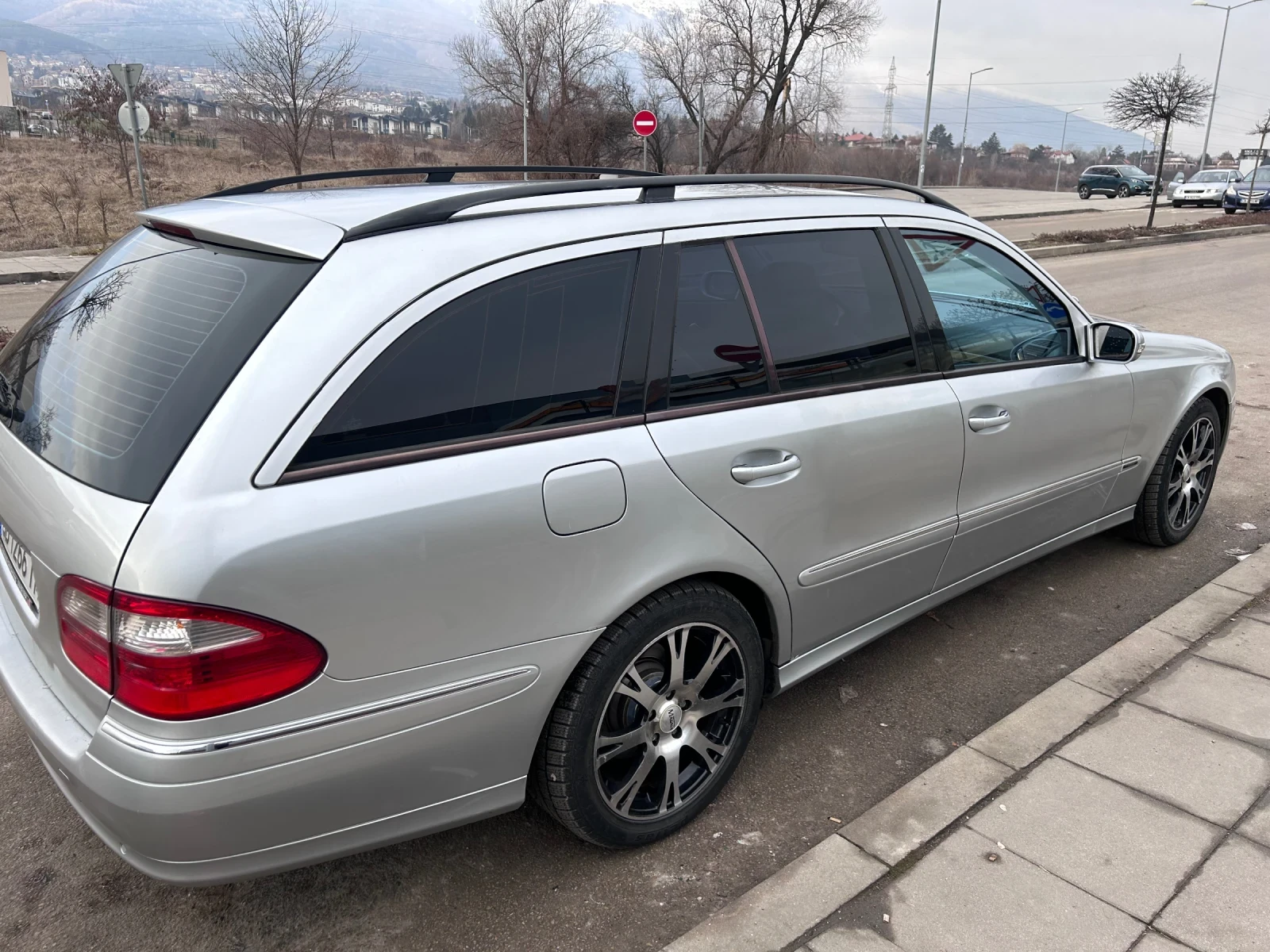 Mercedes-Benz E 280 3.0 v6 4matic-facelift - изображение 2