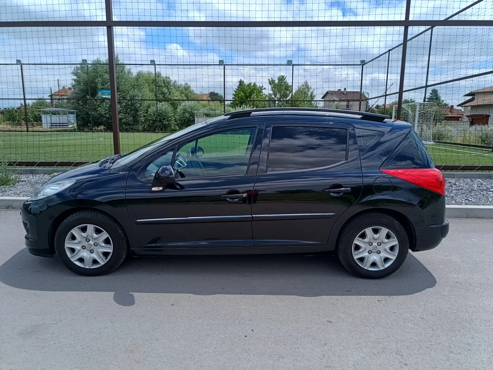 Peugeot 207  ТОП 1.4 бензин BRC - изображение 3