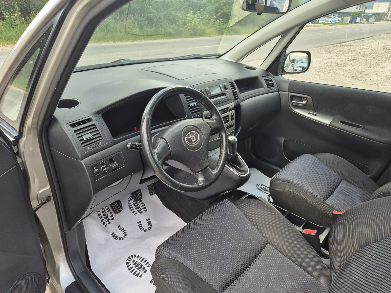 Toyota Corolla verso 2.0D4D 90Hp ЛИЗИНГ - изображение 6