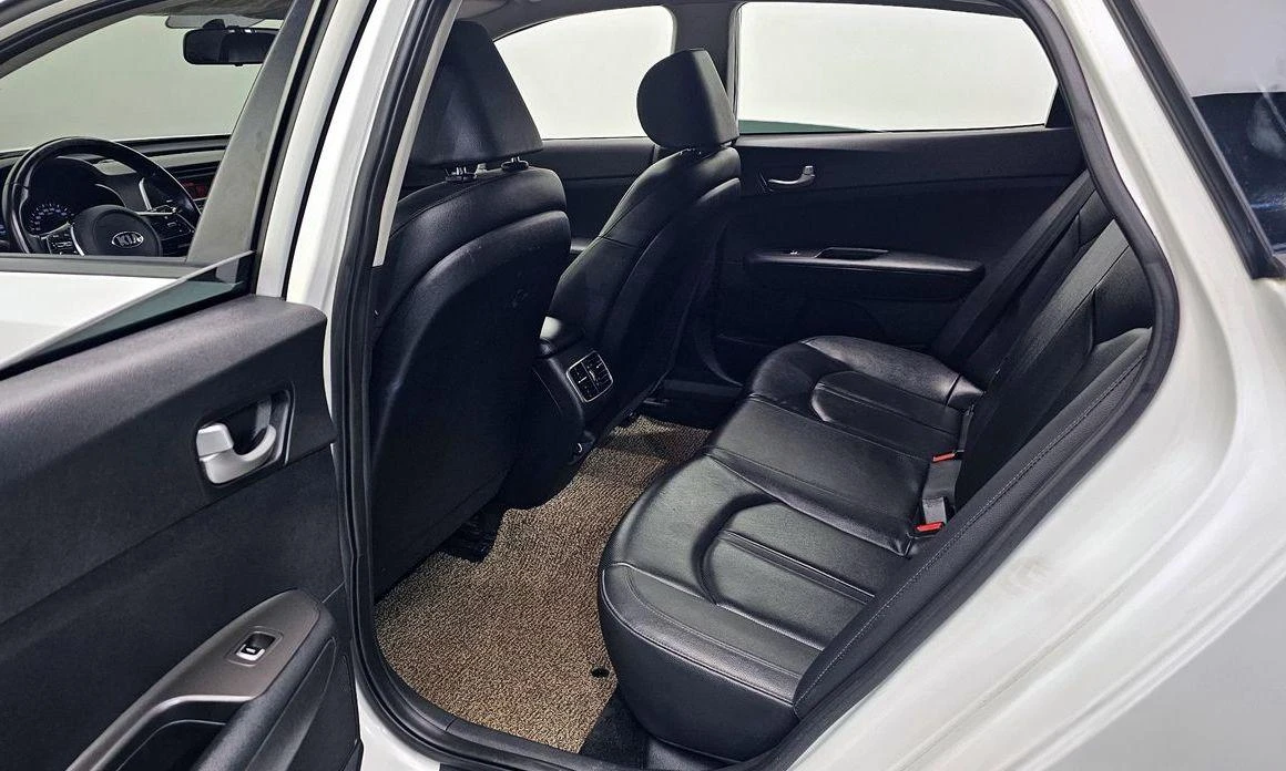 Kia K5 | Mobile.bg   13