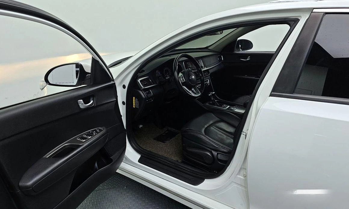 Kia K5 | Mobile.bg   11