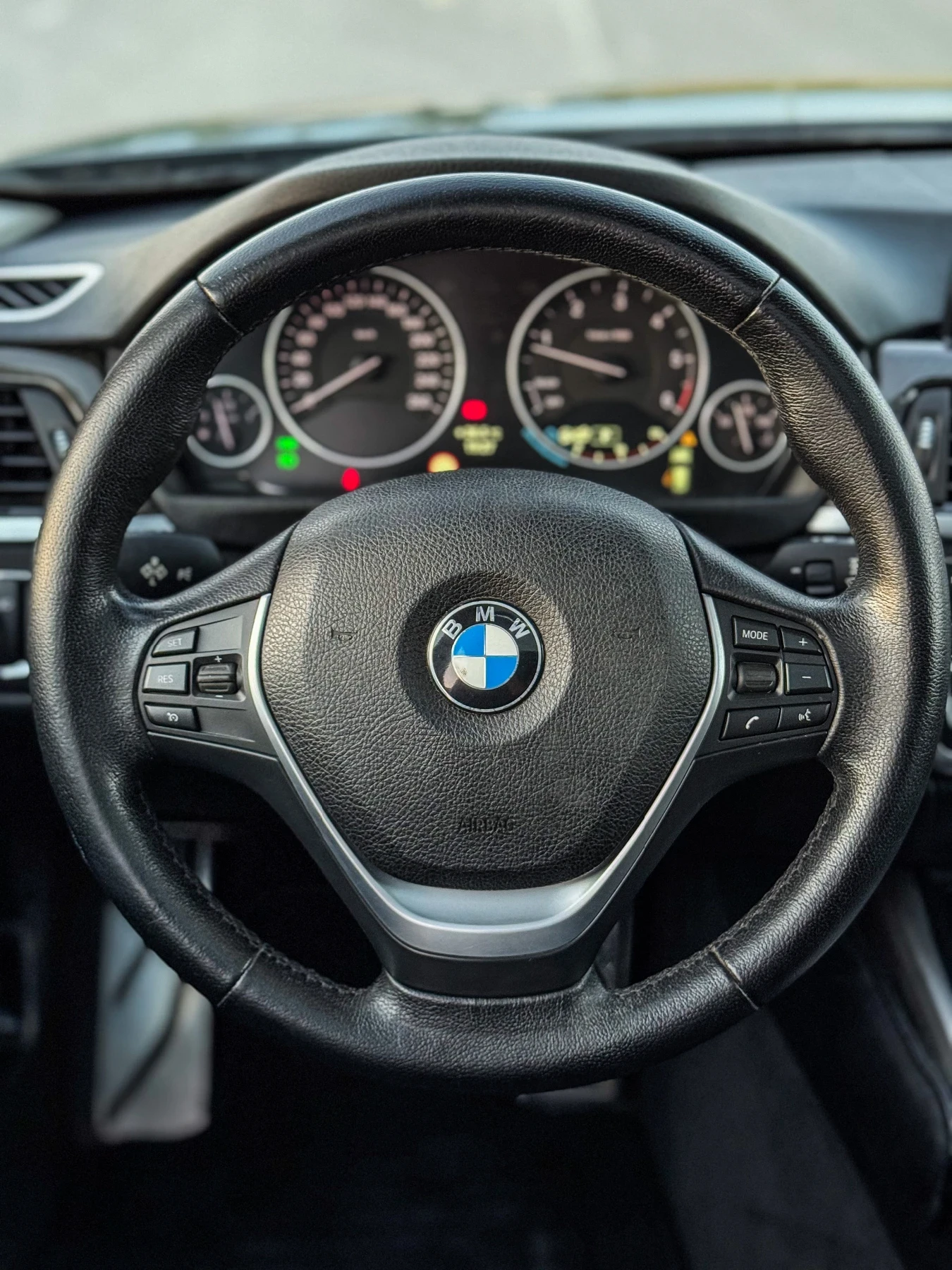BMW 320 D LUXURY  - изображение 8