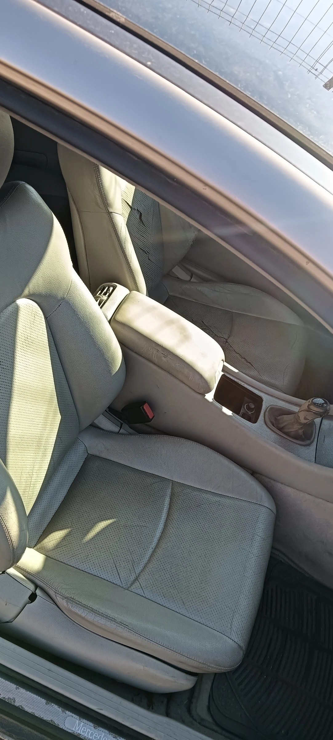 Mercedes-Benz C 230 1800 кубика , снимка 13 - Автомобили и джипове - 52275784