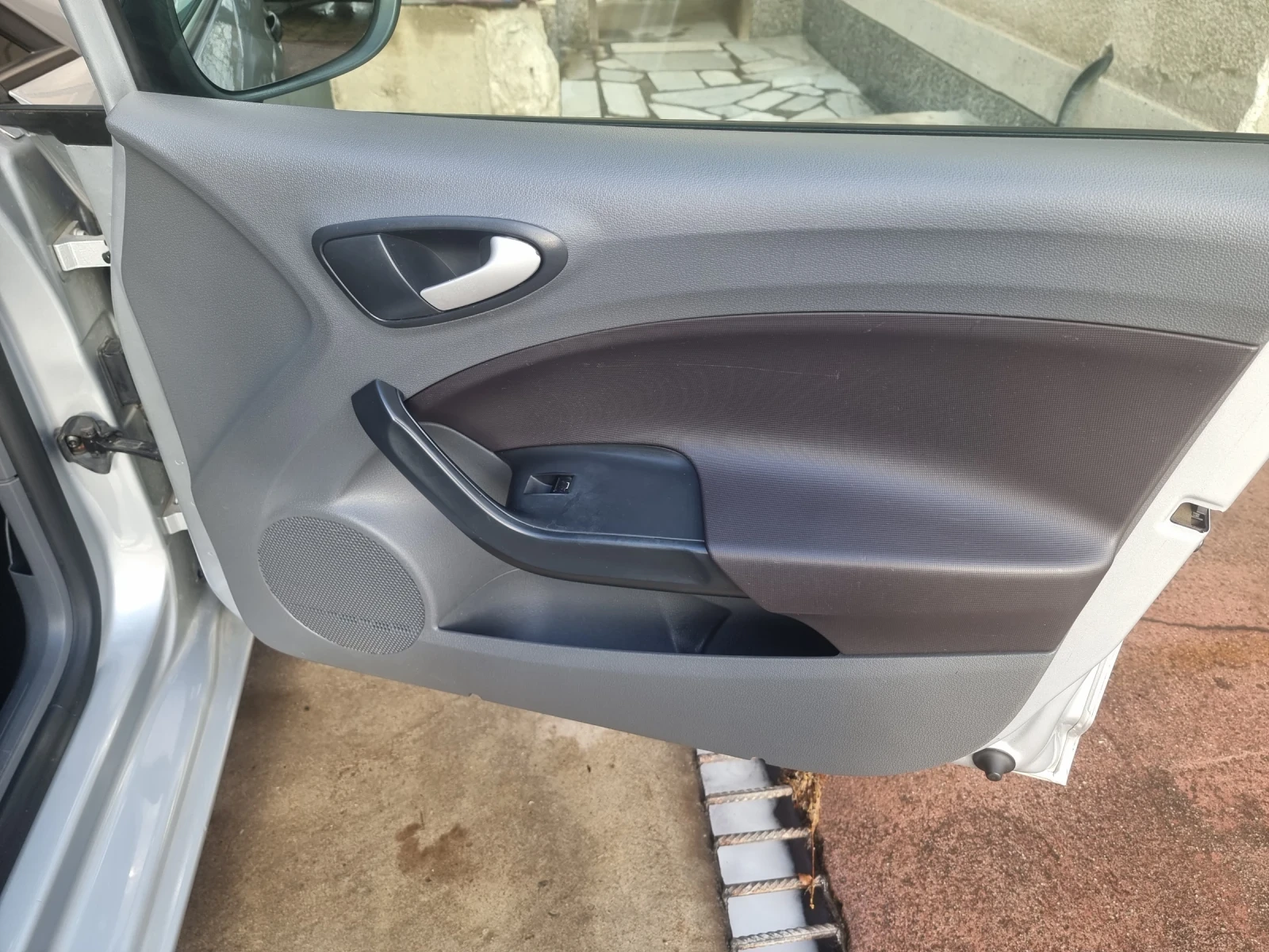 Seat Ibiza  - изображение 8