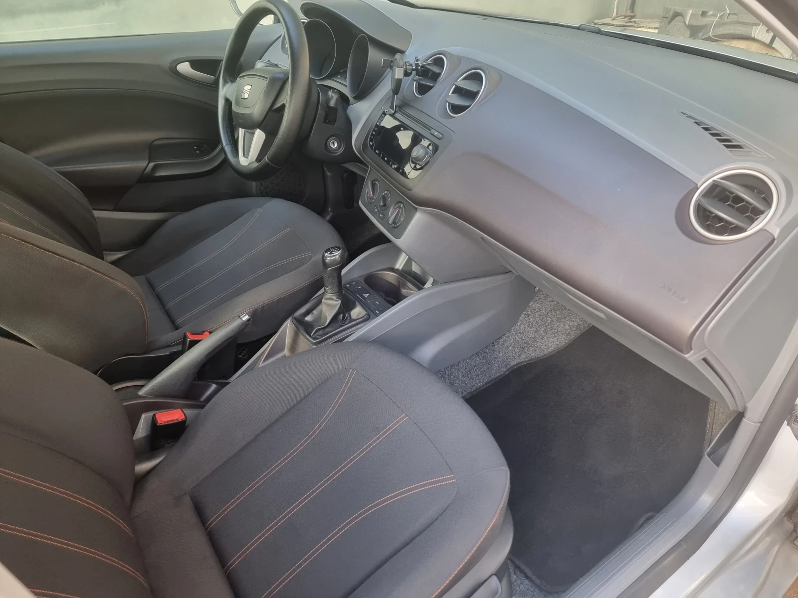 Seat Ibiza  - изображение 9