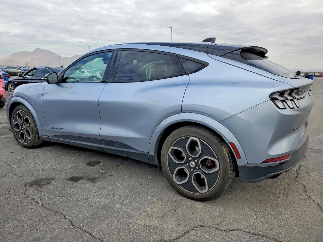 Ford Mustang Mach-E GT AWD - изображение 2