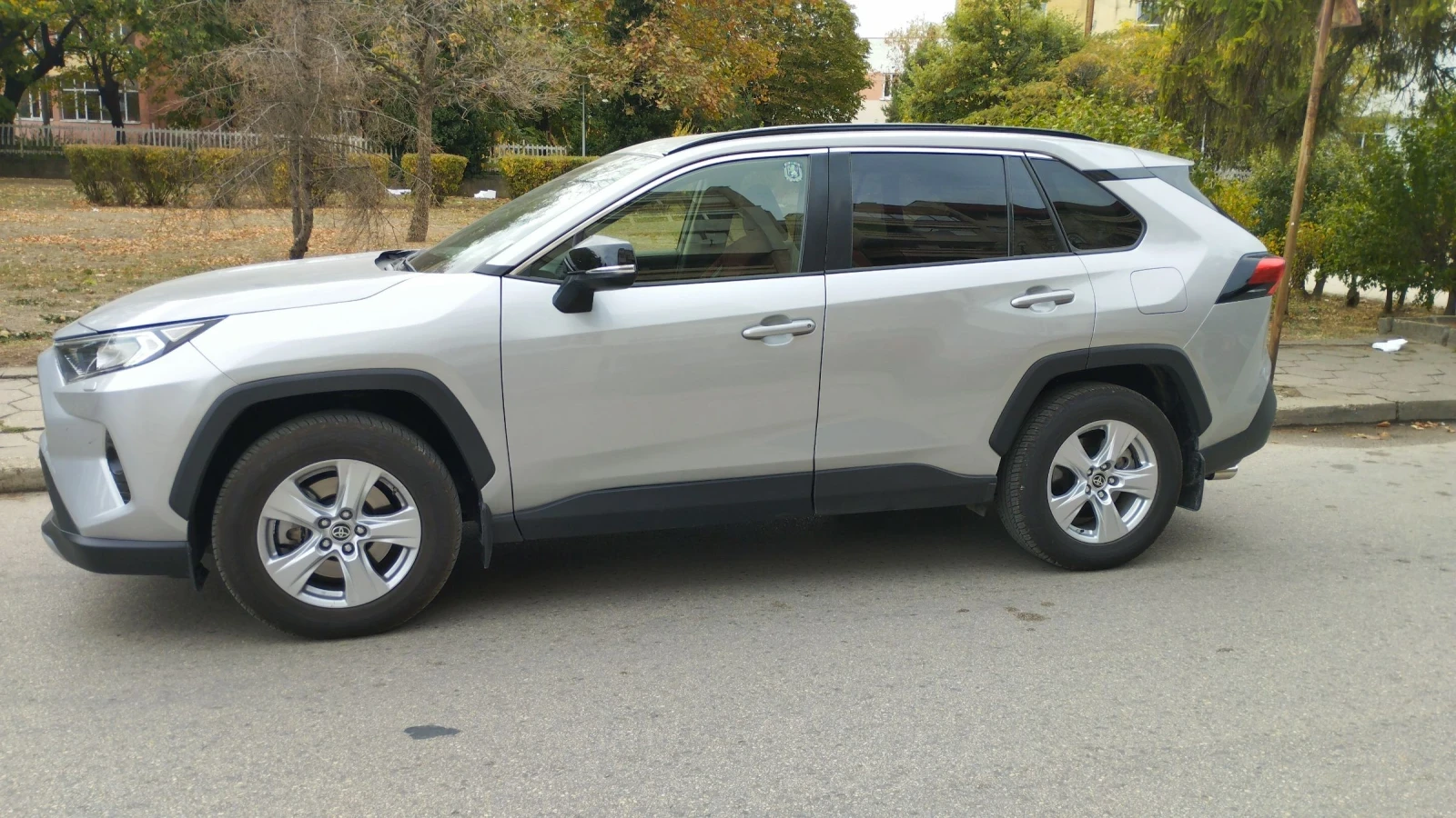 Toyota Rav4 2.0i 175 k.c. Automatic 2020г. ГАЗ, снимка 2 - Автомобили и джипове - 53733455
