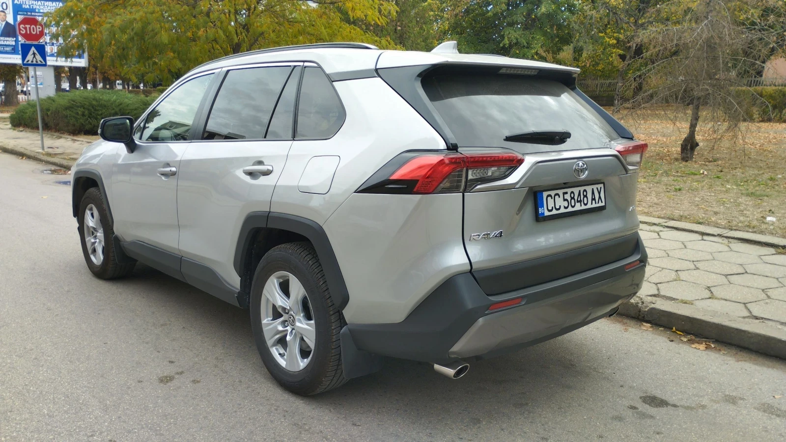 Toyota Rav4 2.0i 175 k.c. Automatic 2020г. ГАЗ, снимка 3 - Автомобили и джипове - 53733455