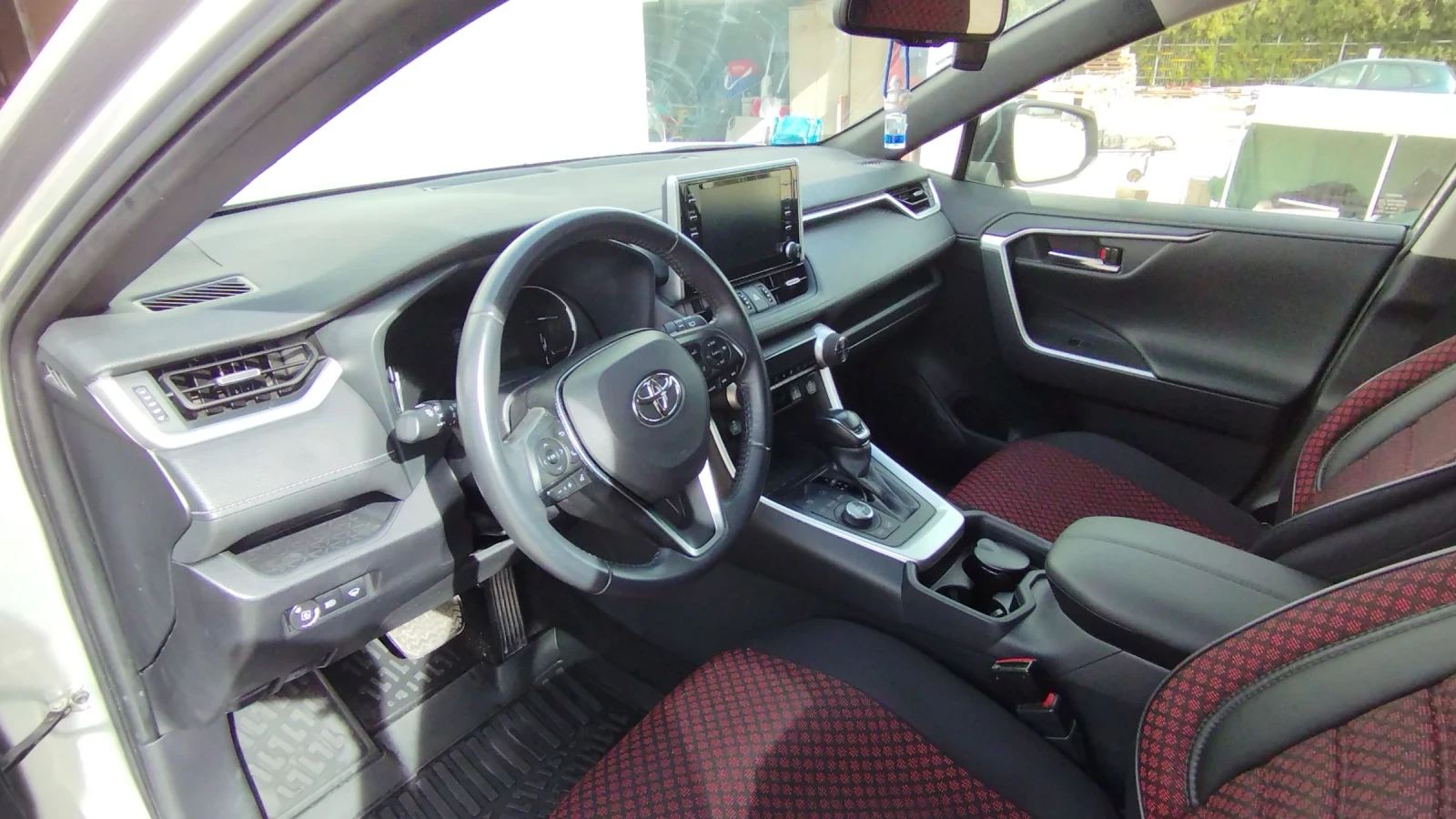 Toyota Rav4 2.0i 175 k.c. Automatic 2020г. ГАЗ, снимка 11 - Автомобили и джипове - 53733455