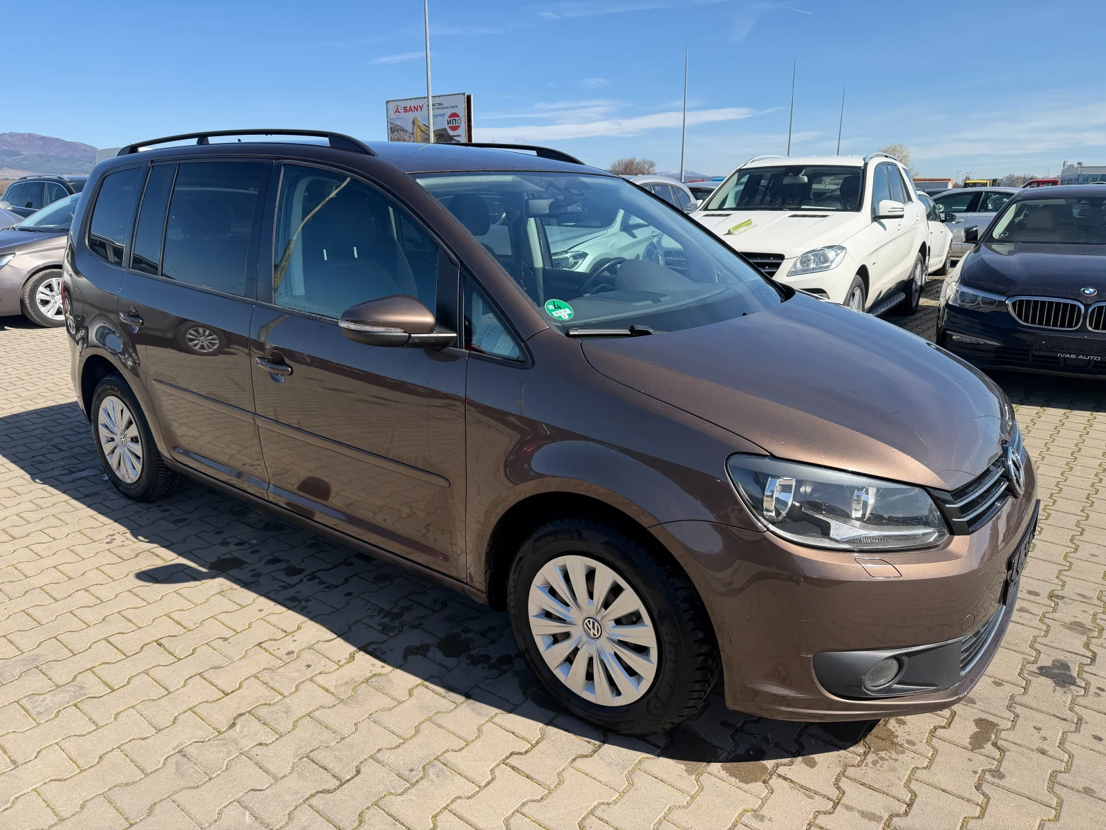 VW Touran 1.6TDI NAVI 6+ 1 EURO 5 - изображение 4