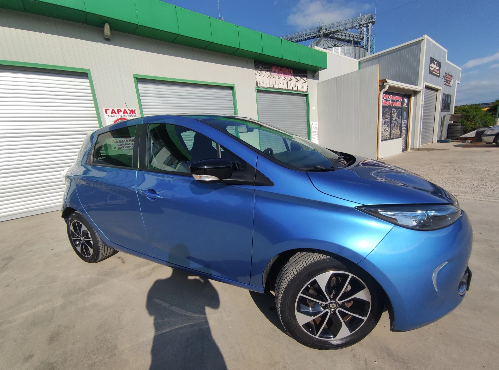 Renault Zoe, снимка 7 - Автомобили и джипове - 53953357