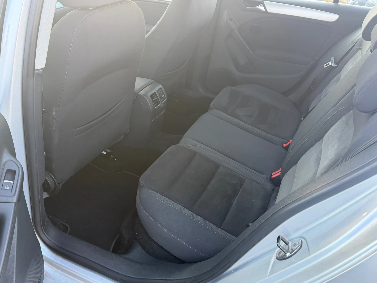 VW Golf 1.4i higline automat, снимка 7 - Автомобили и джипове - 53976048