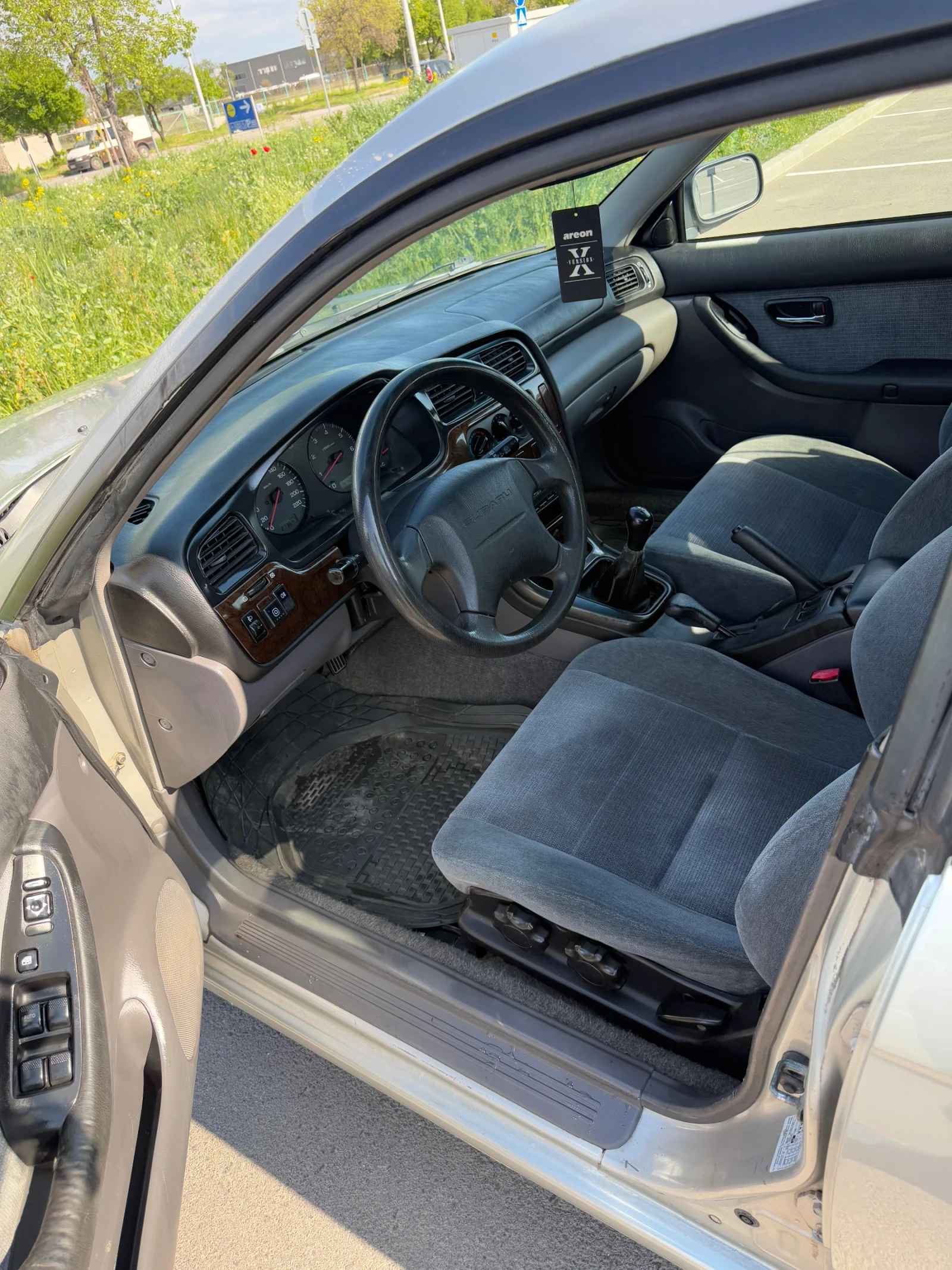 Subaru Legacy 2.5 4x4 Газова Уредба, снимка 15 - Автомобили и джипове - 54238111