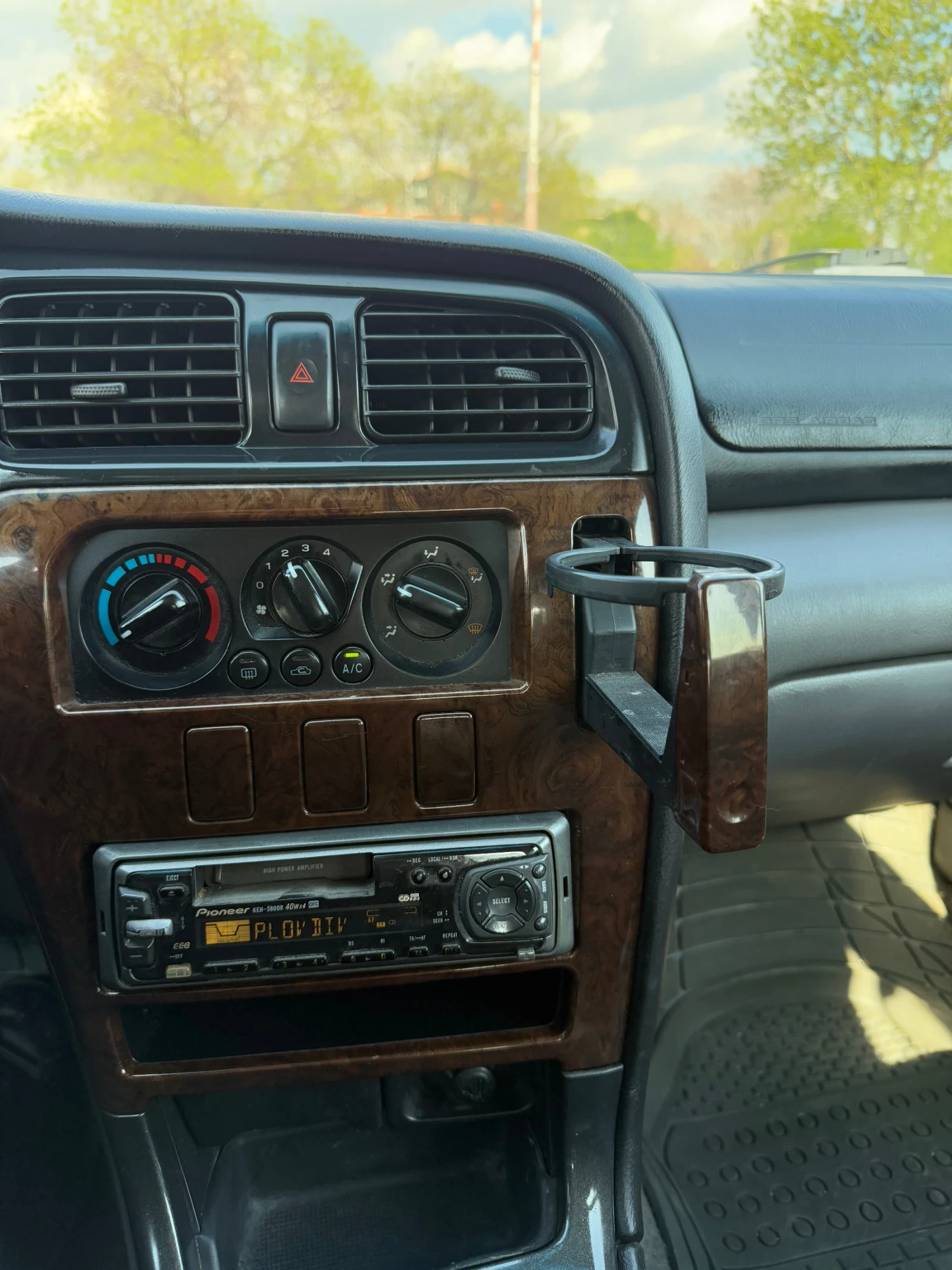 Subaru Legacy 2.5 4x4 Газова Уредба, снимка 13 - Автомобили и джипове - 54238111