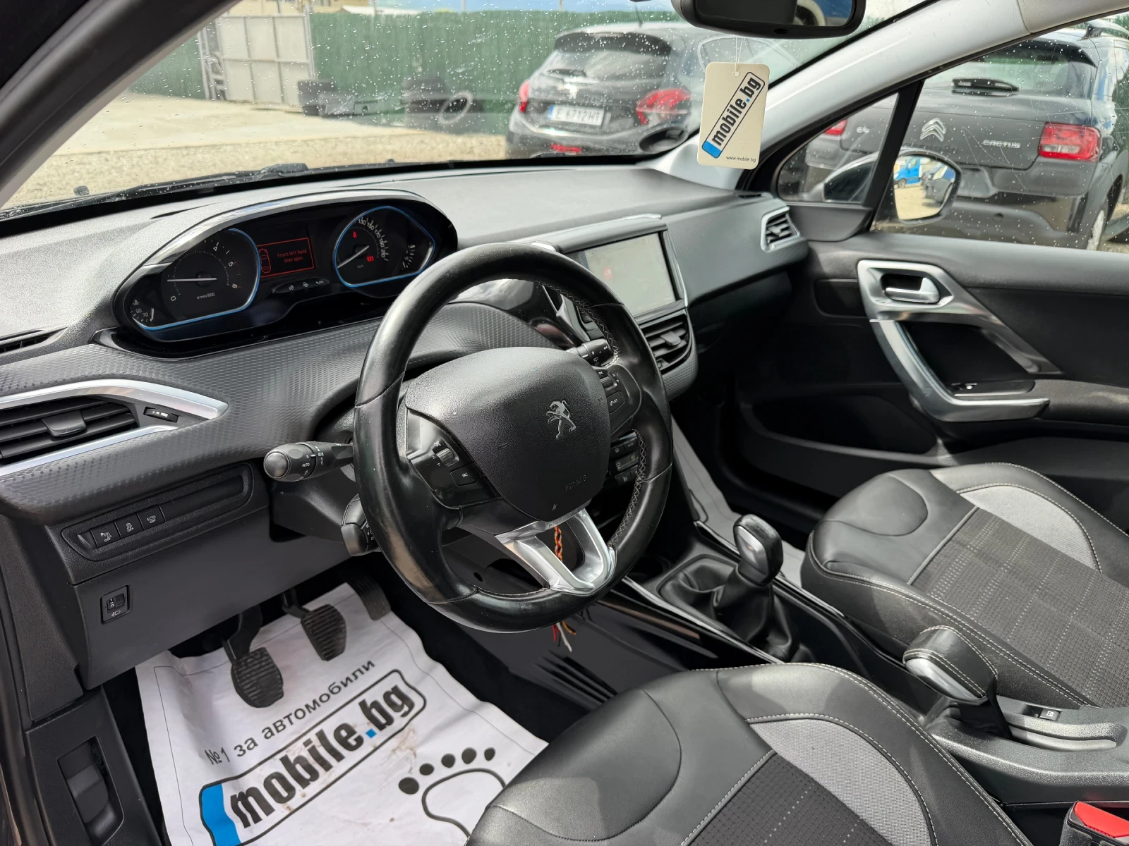 Peugeot 2008 1.6d/100hp/NAVI/PANORAMA/EVRO6/, снимка 8 - Автомобили и джипове - 54427716