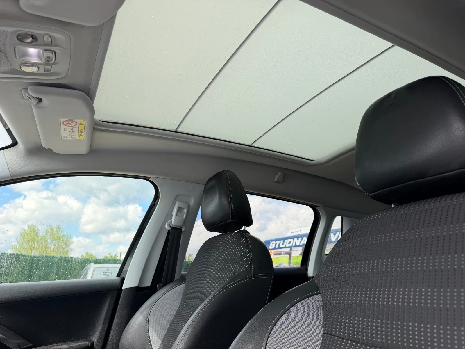 Peugeot 2008 1.6d/100hp/NAVI/PANORAMA/EVRO6/, снимка 12 - Автомобили и джипове - 54427716
