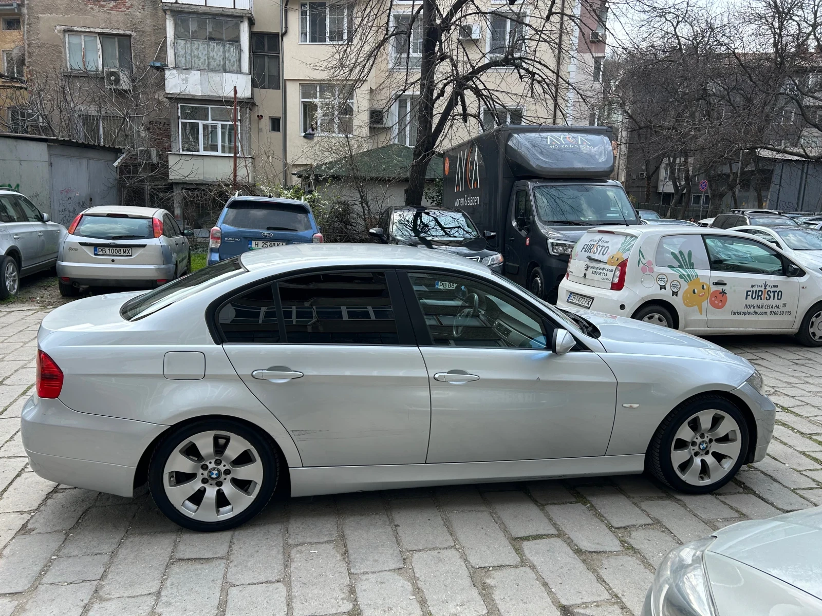 BMW 320, снимка 3 - Автомобили и джипове - 54629321