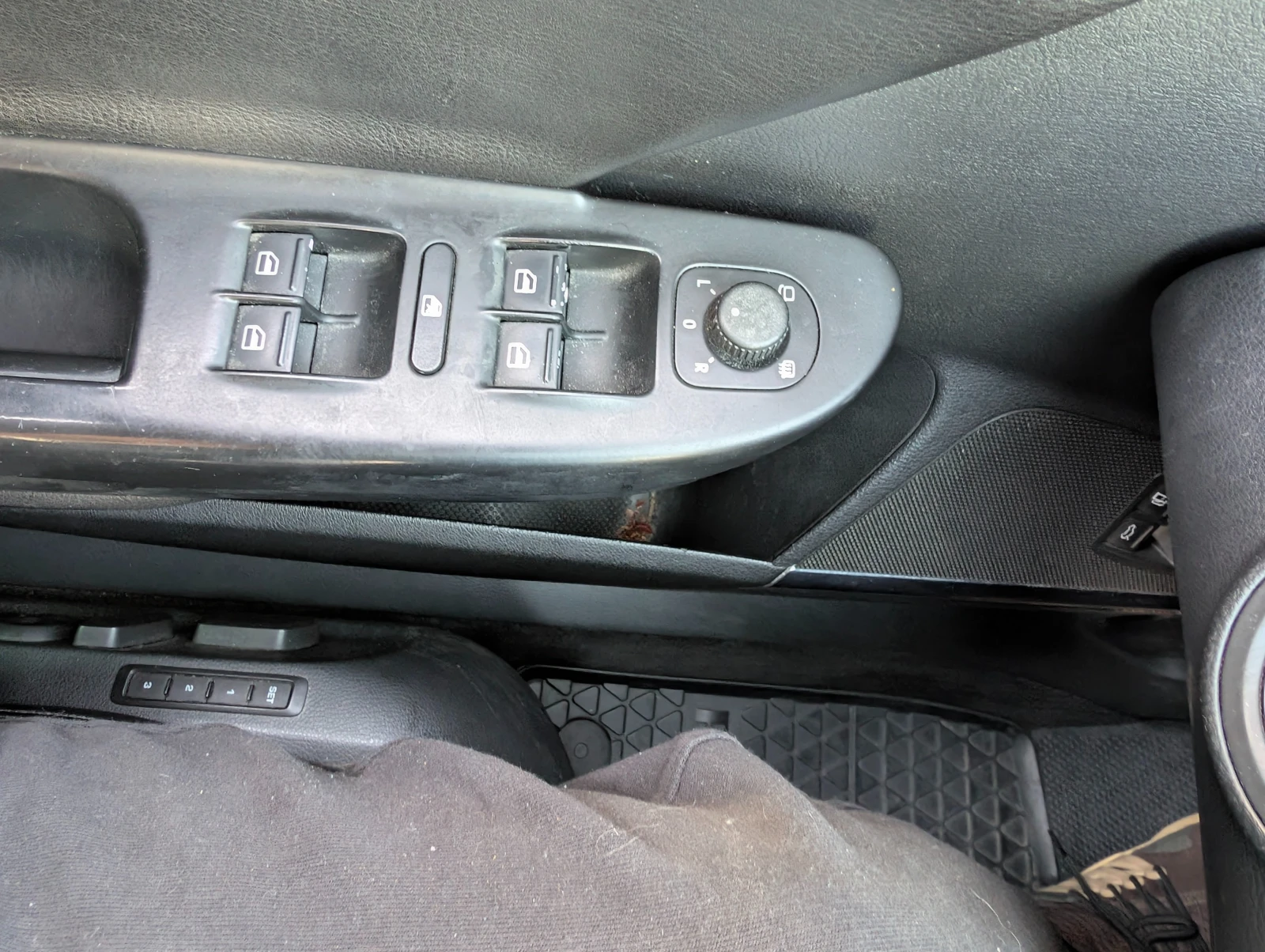 VW Passat R-line, снимка 7 - Автомобили и джипове - 54671206