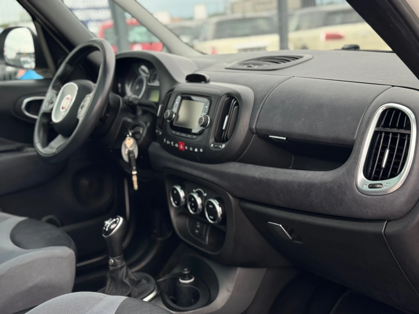 Fiat 500L 1.3M-JET automatic , снимка 13 - Автомобили и джипове - 54836810
