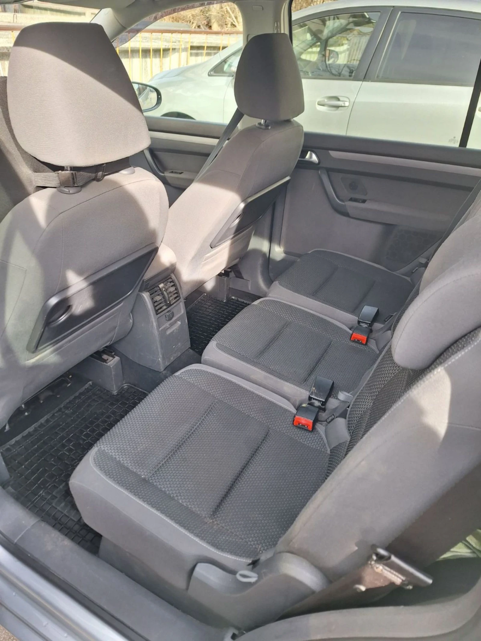 VW Touran 1.4 бензин/метан, снимка 5 - Автомобили и джипове - 54937334