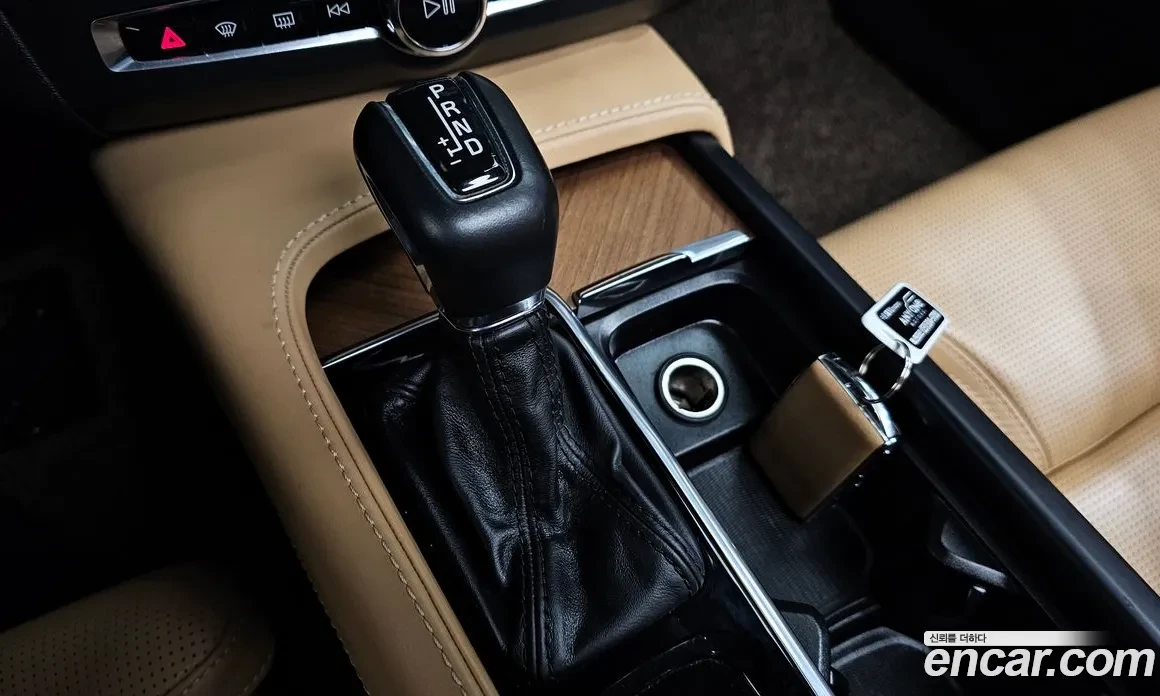 Volvo S90 2.0 T5 Inscription , снимка 8 - Автомобили и джипове - 55014140