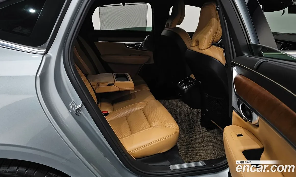 Volvo S90 2.0 T5 Inscription , снимка 10 - Автомобили и джипове - 55014140