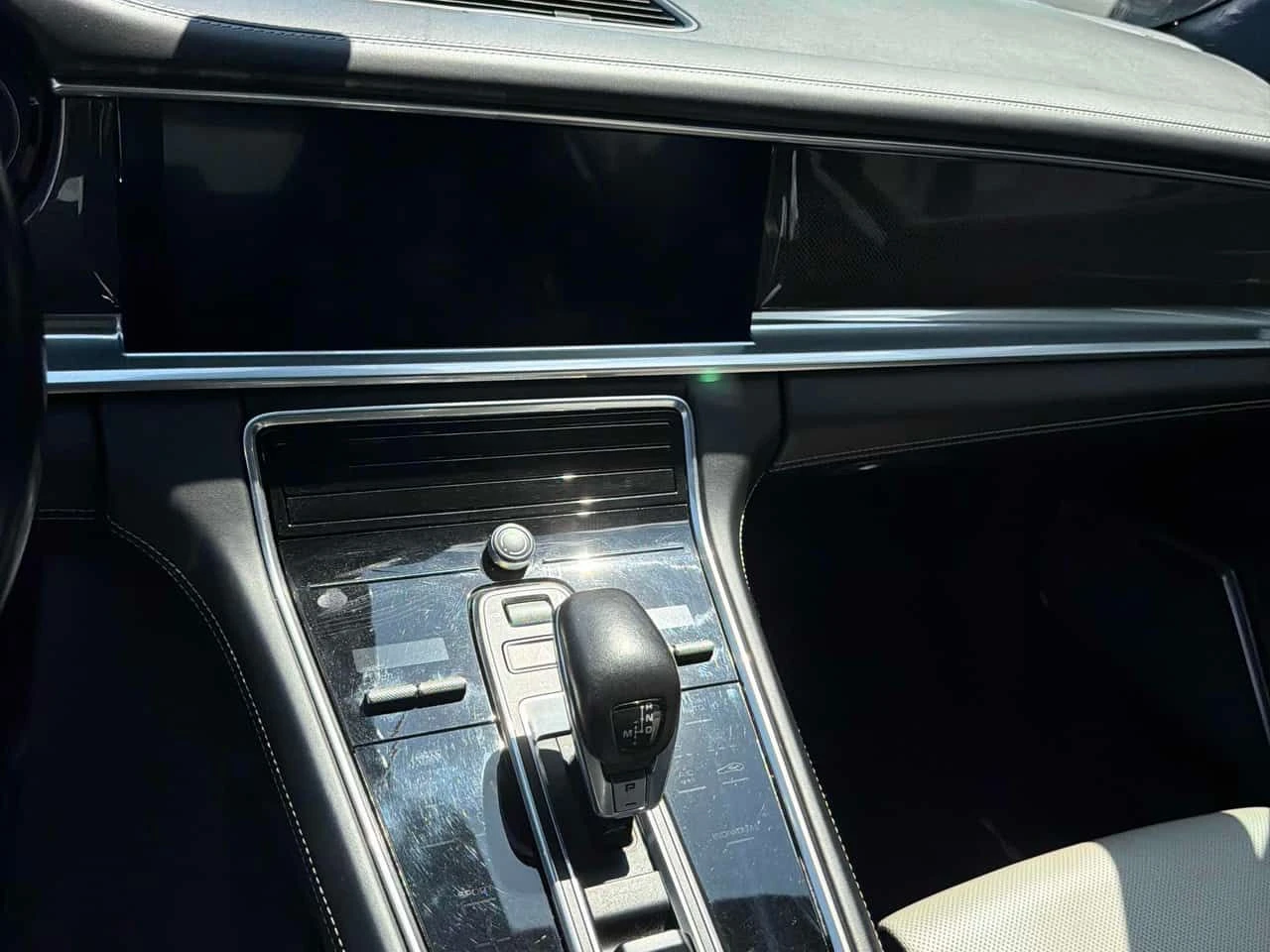 Porsche Panamera * GTS * CARFAX * ОПЦИЯ ЗА ФИНАНСИРАНЕ, снимка 9 - Автомобили и джипове - 55504425